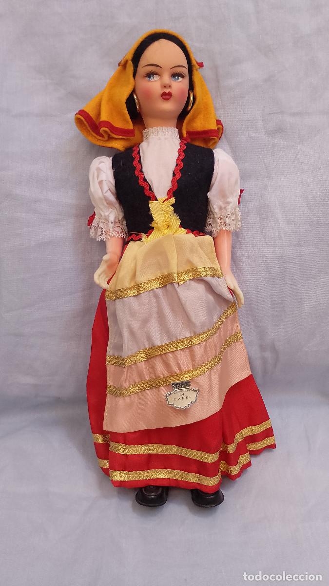 Mu&ntilde;ecas modernas: MU&Ntilde;ECA REGIONAL ITALIANA CAPRI