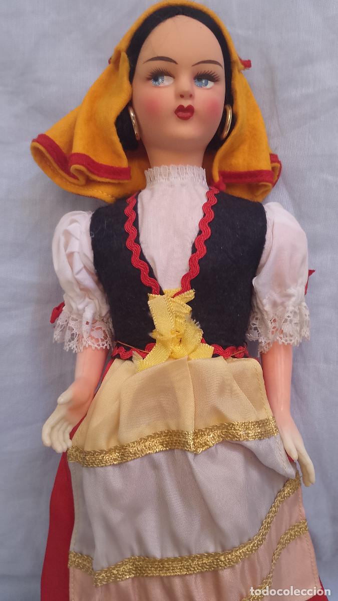 Mu&ntilde;ecas modernas: MU&Ntilde;ECA REGIONAL ITALIANA CAPRI - Foto 3