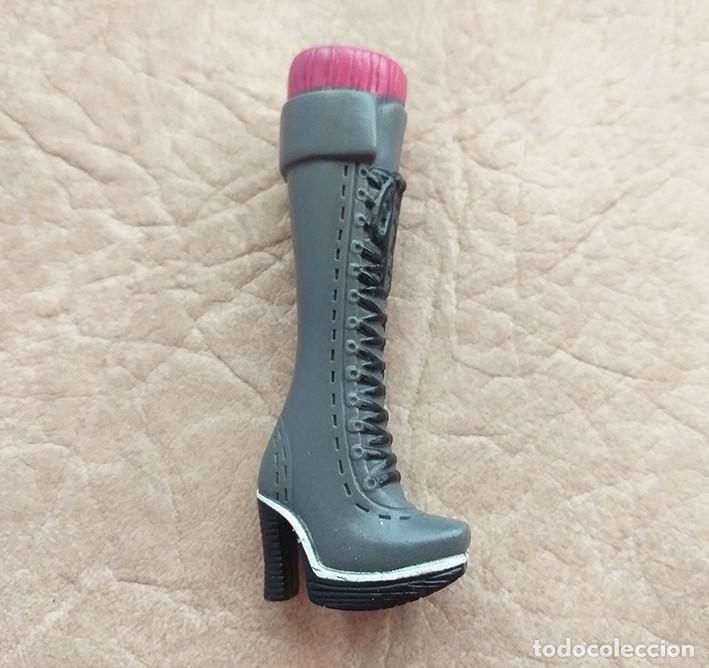 Mu&ntilde;ecas modernas: Bota suelta de mu&ntilde;eca Bratz, brazt - Foto 4