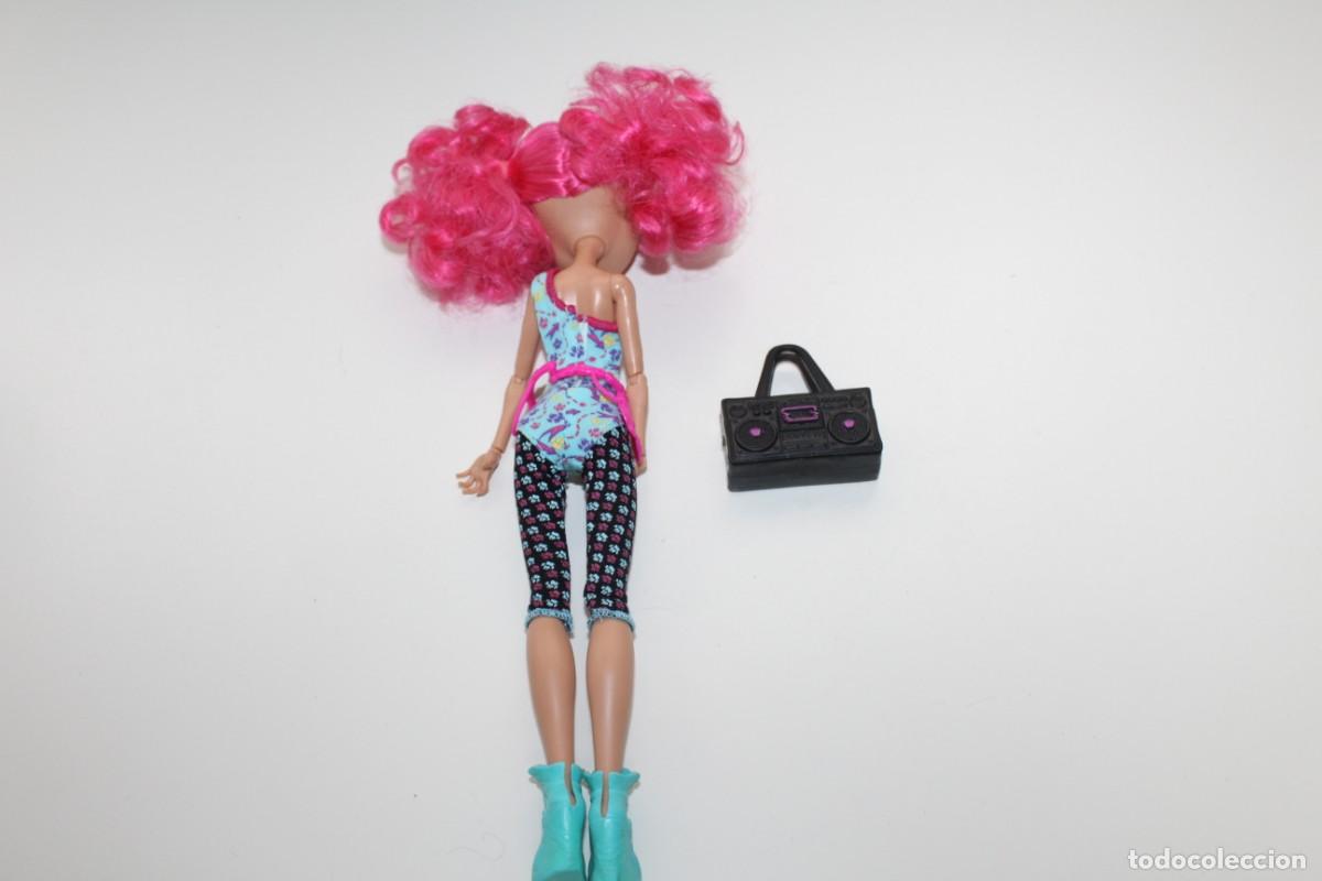 Mu&ntilde;ecas modernas: MU&Ntilde;ECA MONSTER HIGH HOWLEEN WOLF - MATTEL 2011 - Foto 2