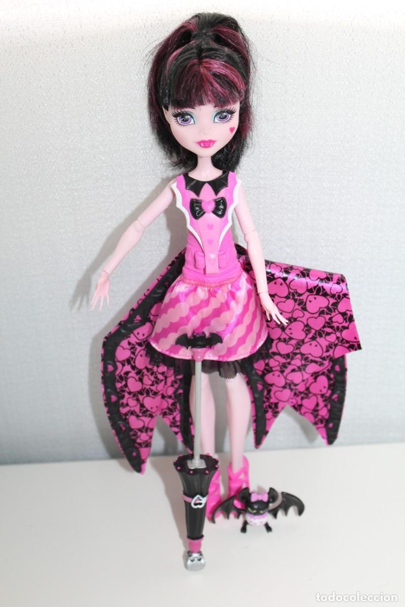Mu&ntilde;ecas modernas: MU&Ntilde;ECA MONSTER HIGH MURCIELAGO DRACULA - MATTEL 2015