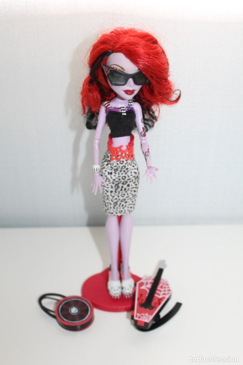 Mu&ntilde;ecas modernas: MU&Ntilde;ECA MONSTER HIGH OPERETTA - MATTEL 2011
