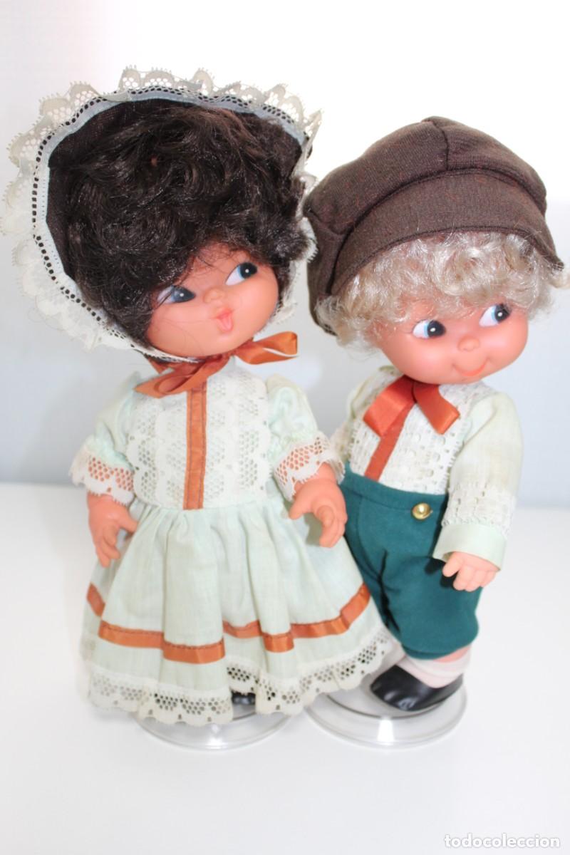 Mu&ntilde;ecas modernas: PAREJA DE MU&Ntilde;ECOS HIPPIE DE DURPE - A&Ntilde;OS 60