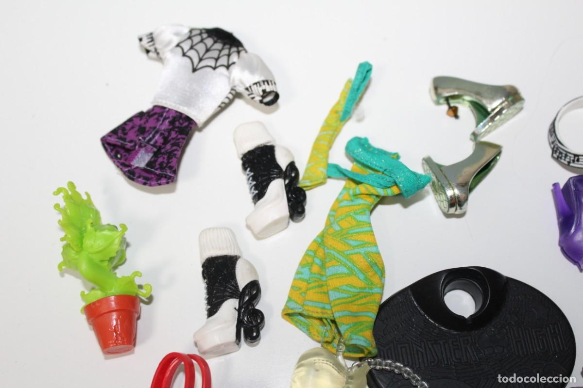 Mu&ntilde;ecas modernas: LOTE DE COMPLEMENTOS DE MONSTER HIGH DE MATTEL - Foto 2