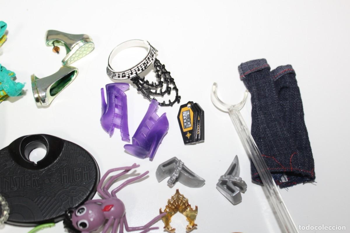 Mu&ntilde;ecas modernas: LOTE DE COMPLEMENTOS DE MONSTER HIGH DE MATTEL - Foto 3
