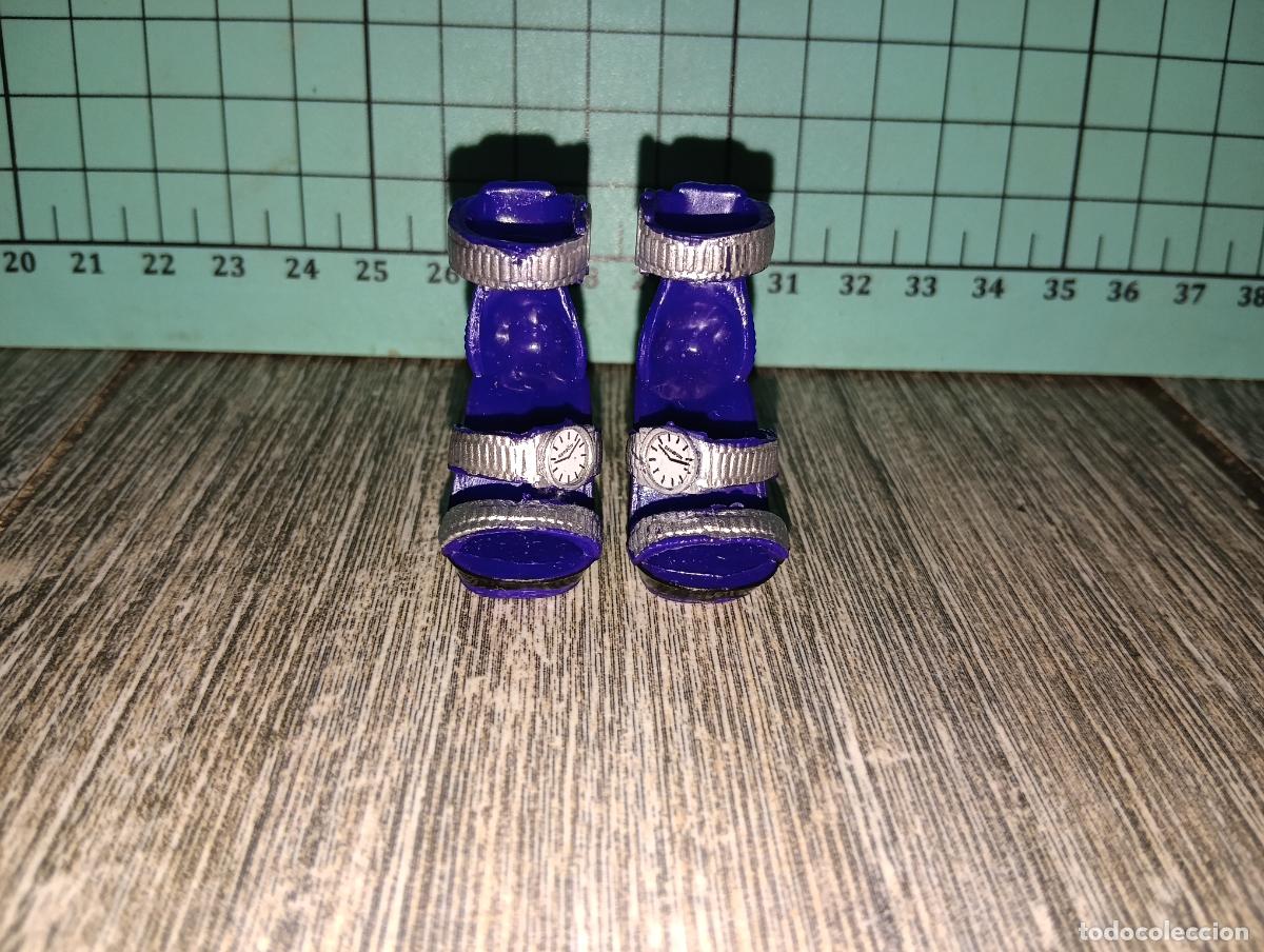Mu&ntilde;ecas modernas: Zapatos de mu&ntilde;eca Rainbow high - Foto 2