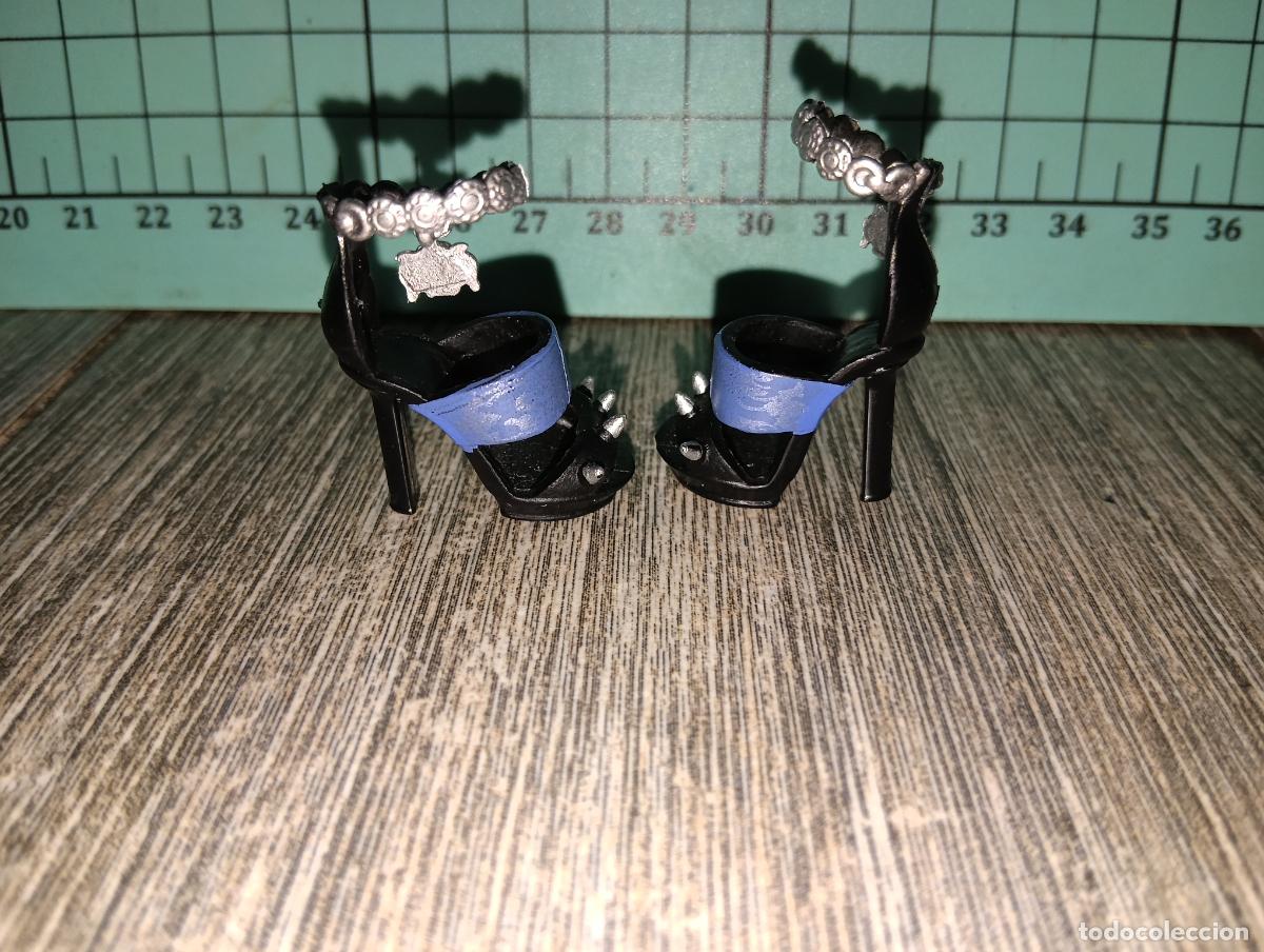 Mu&ntilde;ecas modernas: Zapatos de mu&ntilde;eca Rainbow high - Foto 3