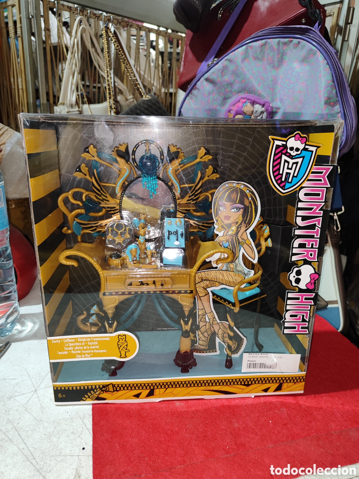 Mu&ntilde;ecas modernas: Tocador Monster High de Cleo de Nile Nuevo