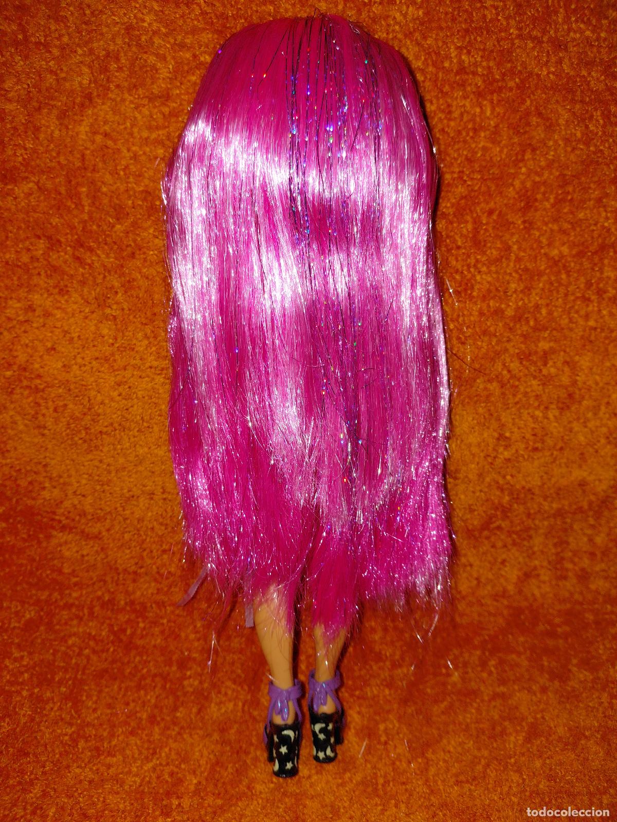 Mu&ntilde;ecas modernas: MU&Ntilde;ECA RAINBOW HIGH AVERY STYLES CON ROPA Y PELUCA MGA - Foto 3