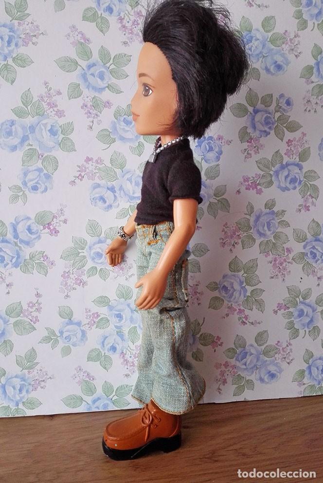 Mu&ntilde;ecas modernas: Zapato marr&oacute;n para mu&ntilde;ecos Bratz boy - Foto 2