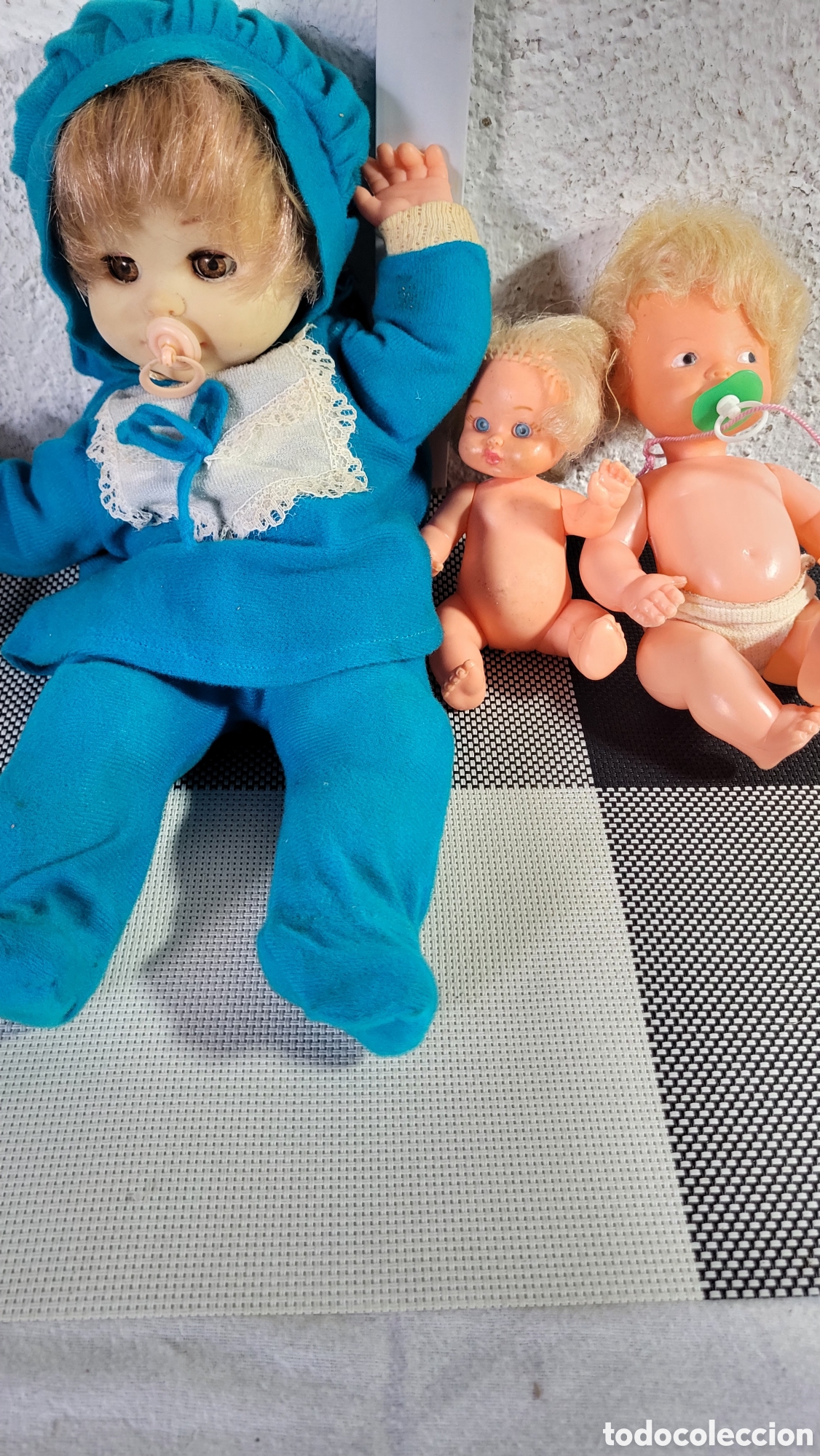Mu&ntilde;ecas modernas: Lote mu&ntilde;ecas antiguas
