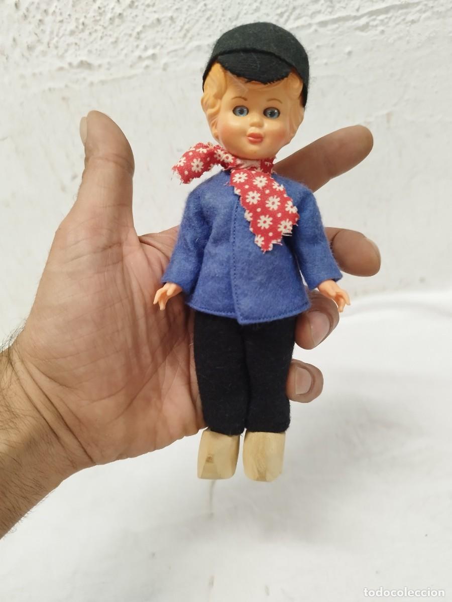 Mu&ntilde;ecas modernas: Mu&ntilde;eco Regional Holand&eacute;s A&ntilde;os 50/60 - Ni&ntilde;o Traje T&iacute;pico y Fieltro.