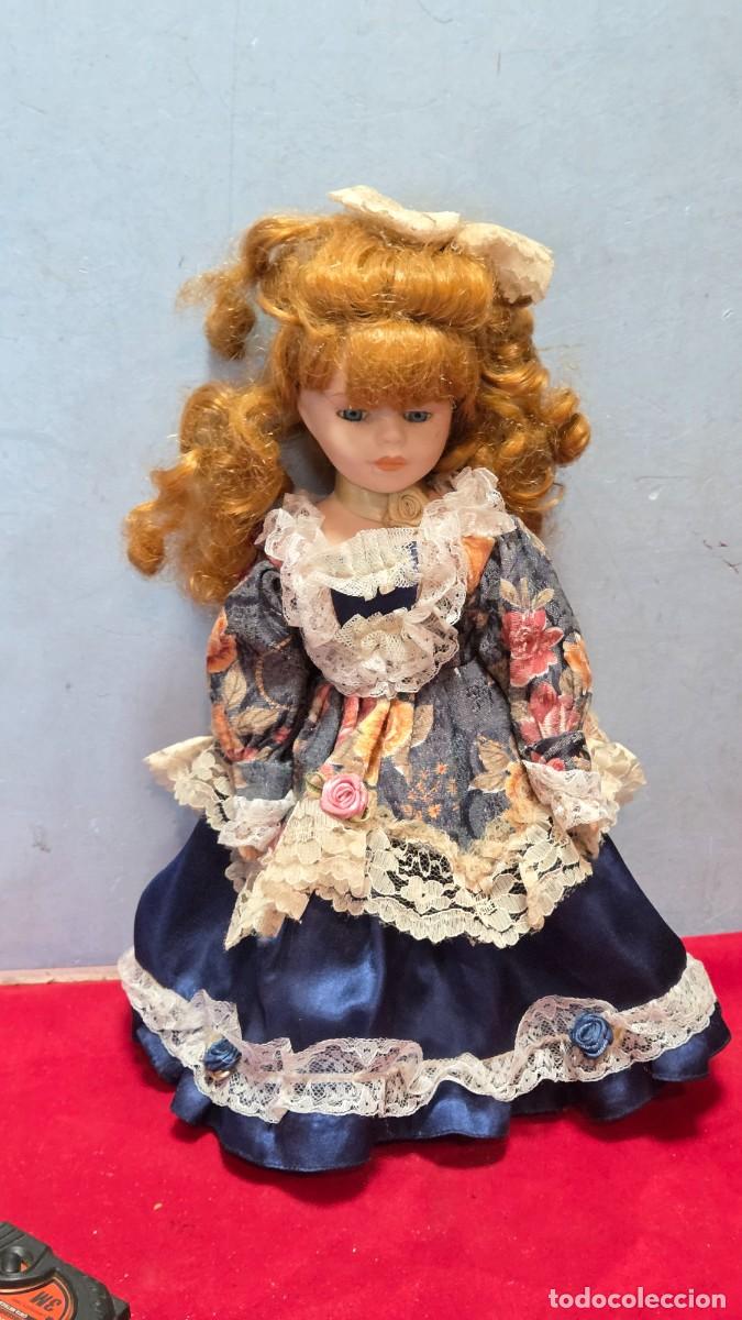 Mu&ntilde;ecas modernas: mu&ntilde;eca de coleccion de porcelana