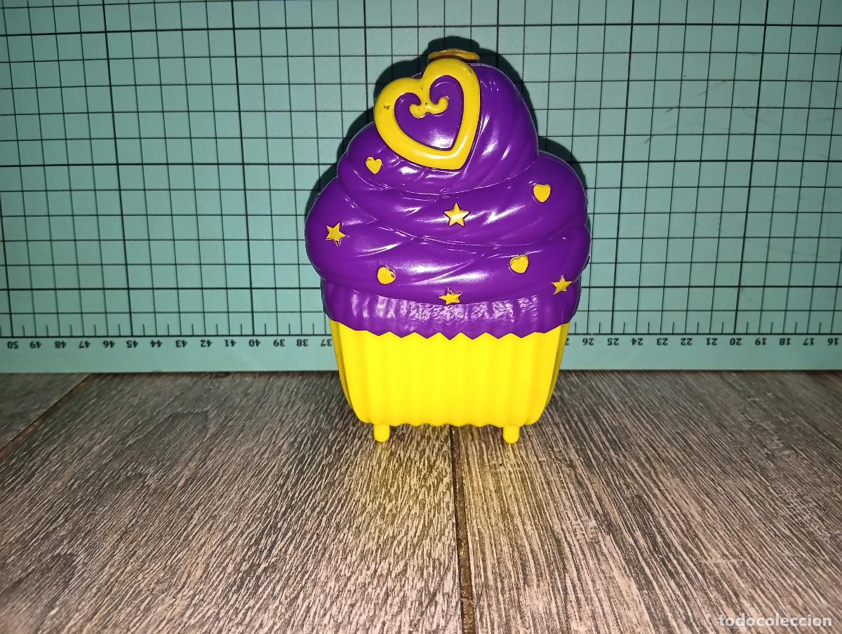 Mu&ntilde;ecas modernas: Cofre Cupcake Sorpresa Polly Pocket Sweet Treats & Performance o Sweet Treat Cupcake Cafe