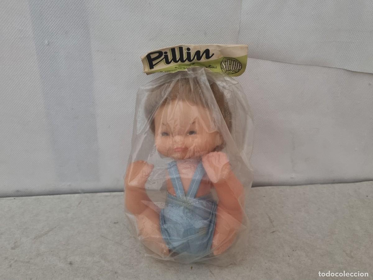 Mu&ntilde;ecas modernas: Mu&ntilde;eco Pillin de Silqui en su bolsa original