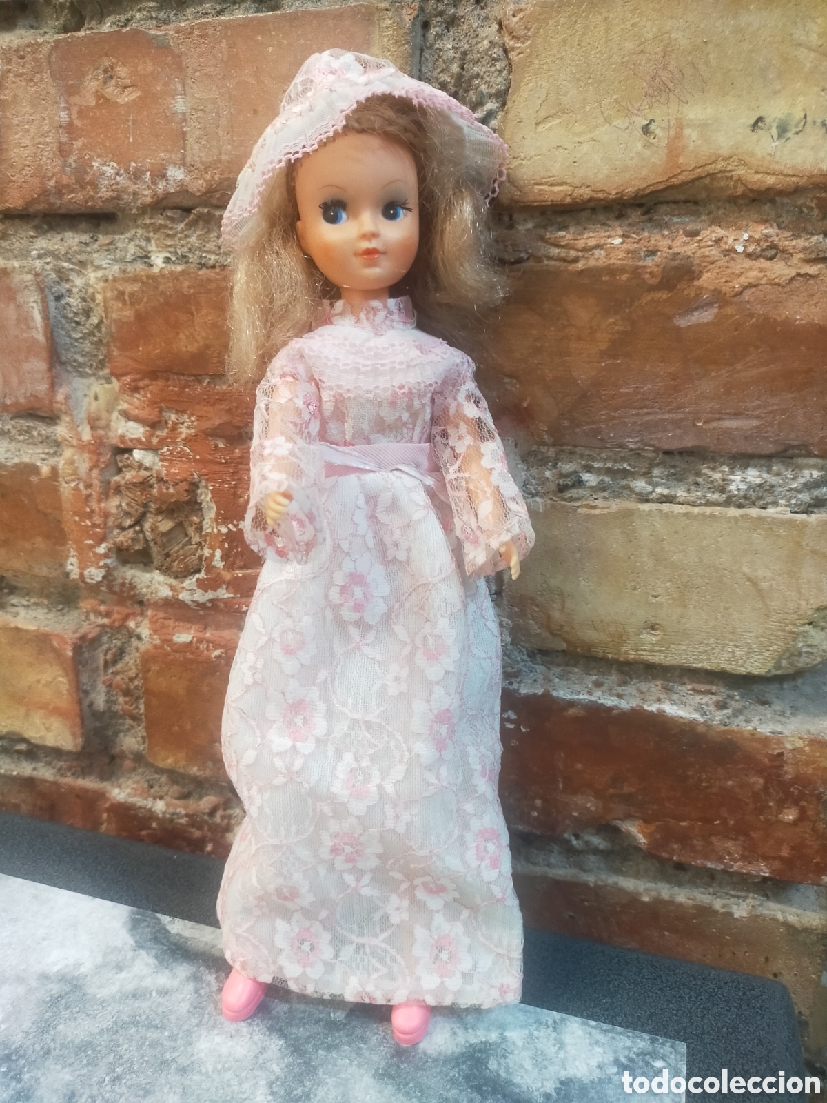 Moderne Puppen: Mu&ntilde;eca Fleur parecida a Sindy