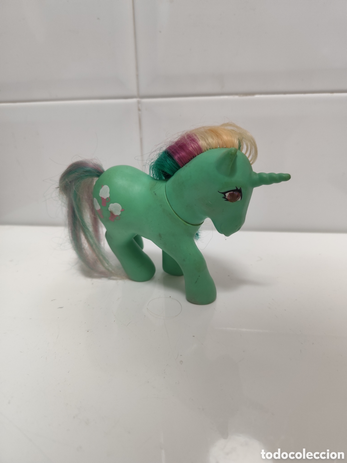 Mu&ntilde;ecas modernas: Pony Hasbro ojos diamantes - Foto 1