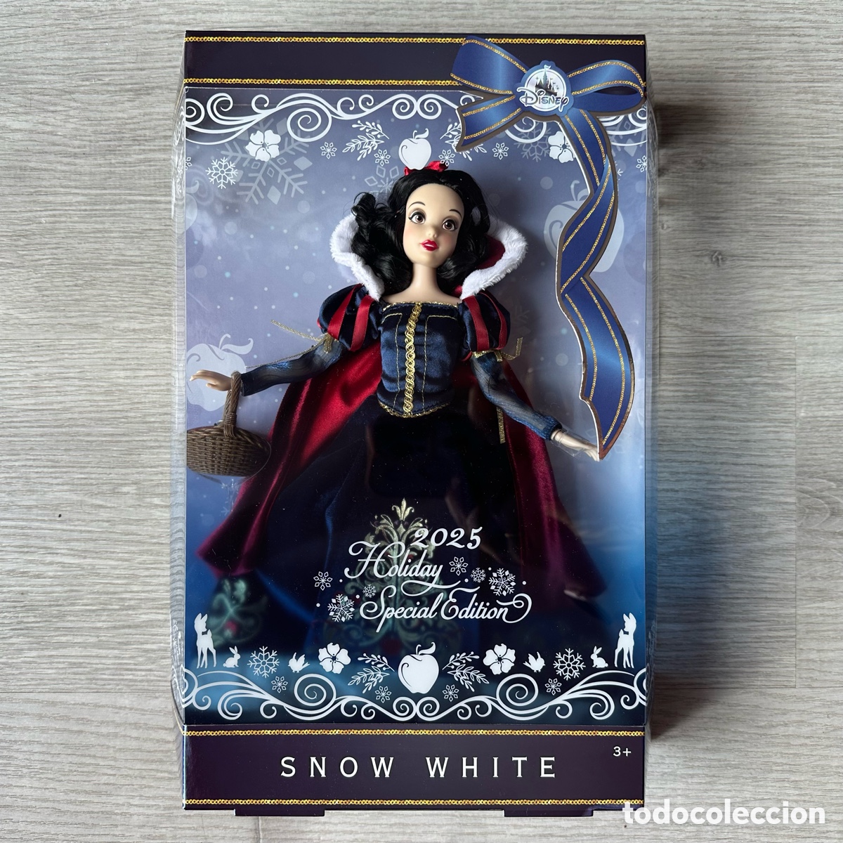 Moderne Puppen: Mu&ntilde;eca navide&ntilde;a edici&oacute;n especial Blancanieves 2025 (28&nbsp;cm), Disney Store.