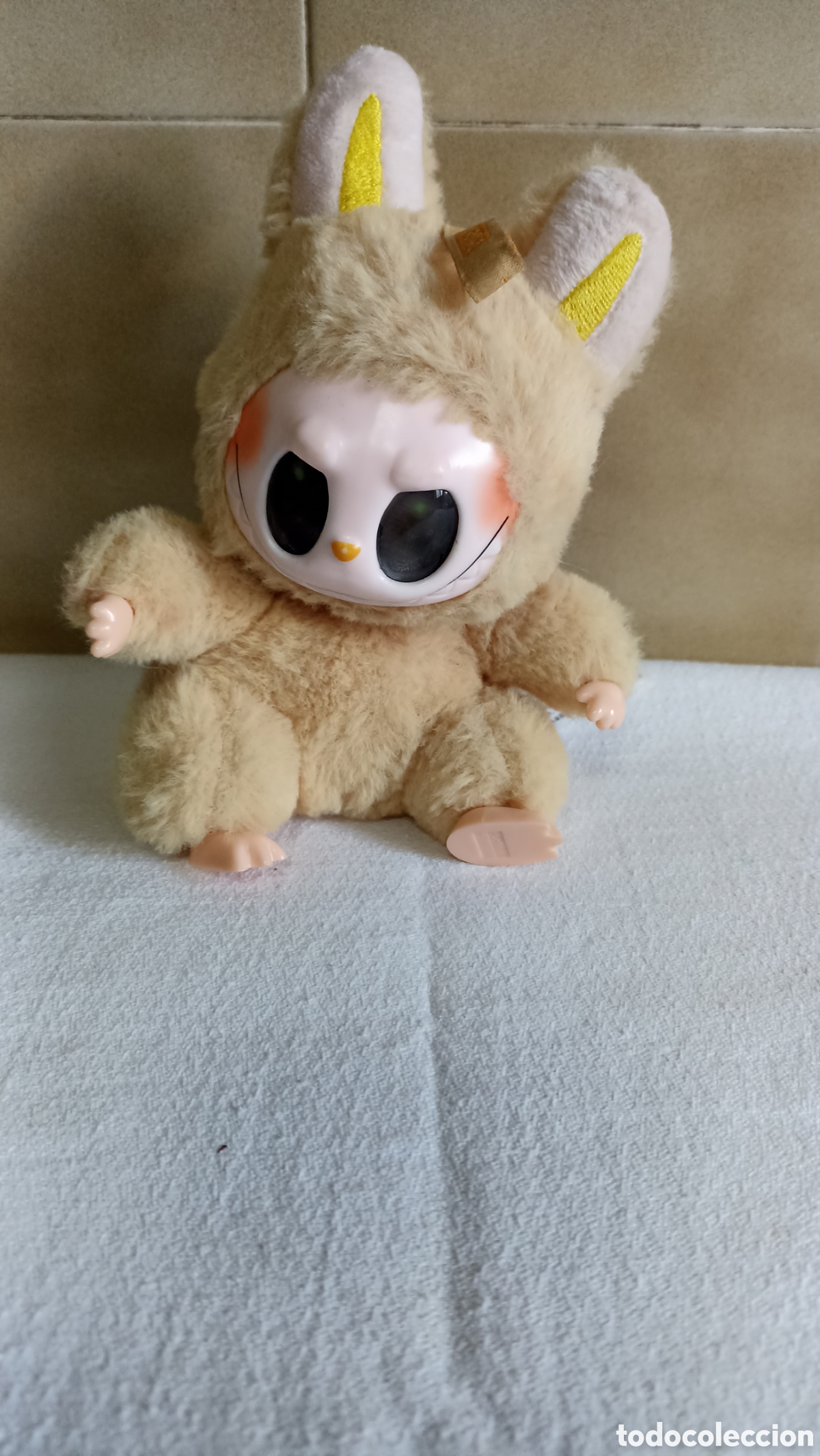 Mu&ntilde;ecas modernas: La Bubu. Pop Mart Peluche Buen Estado