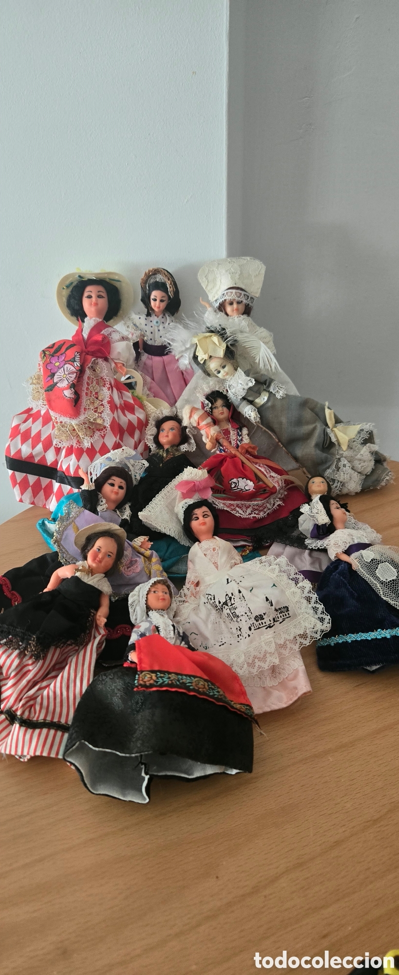Mu&ntilde;ecas modernas: Lote 12 mu&ntilde;ecas antiguas de celuloide - Foto 1