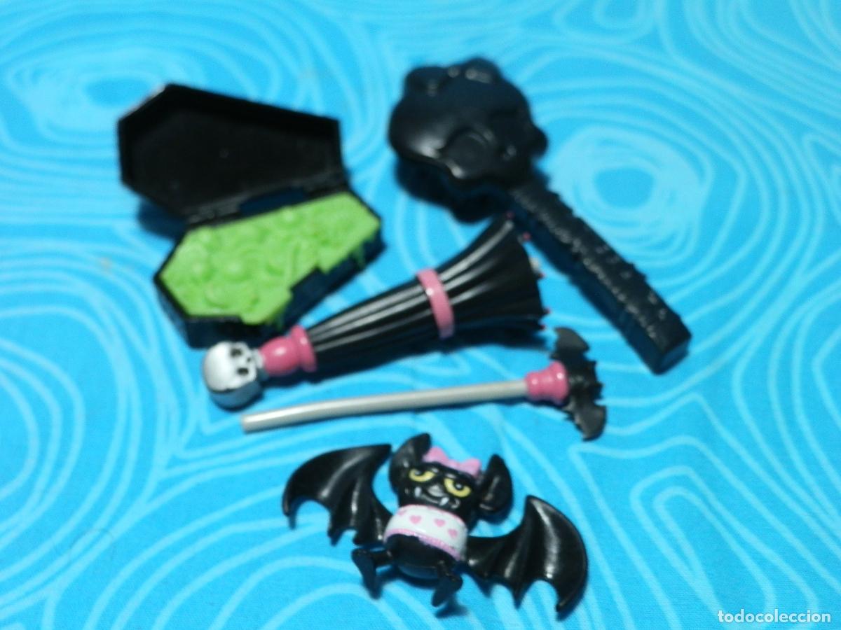 Mu&ntilde;ecas modernas: MONSTER HIGH, ACCESORIOS DE MU&Ntilde;ECA DRACULAURA, MATTEL