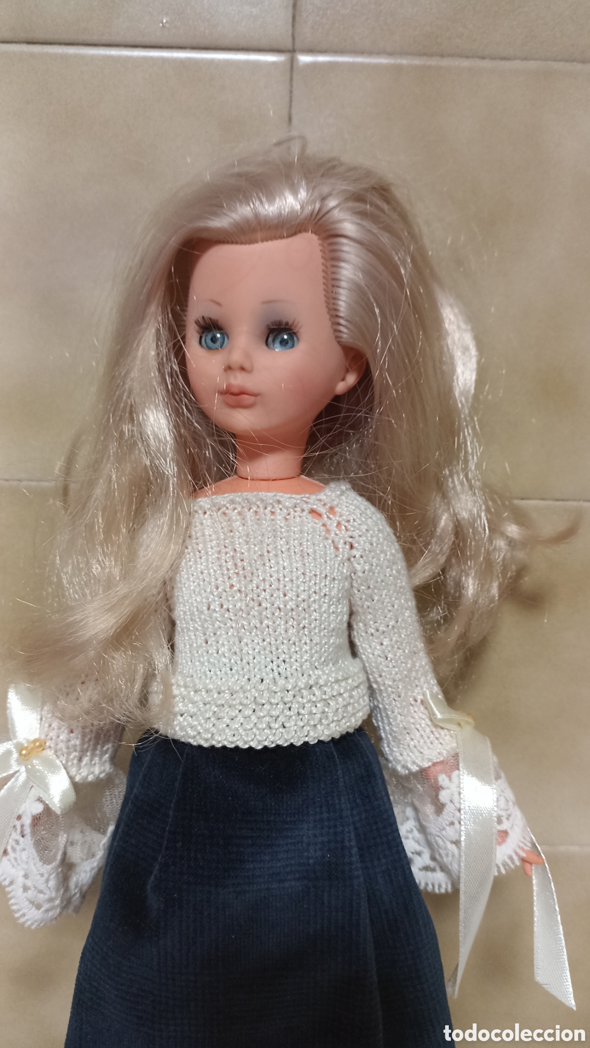 Mu&ntilde;ecas modernas: Mu&ntilde;eca Rubia y Vestida - Foto 2