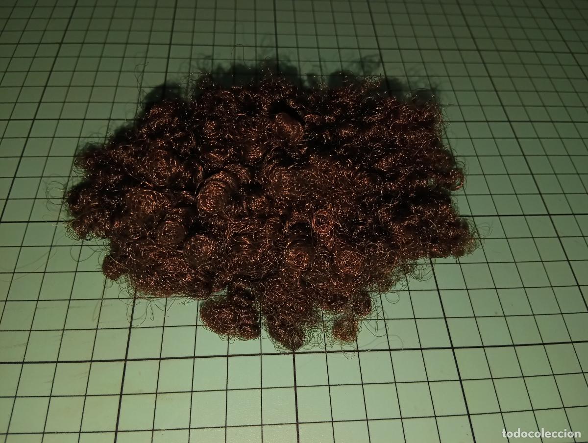 Mu&ntilde;ecas modernas: Peluca pelo rizado para mu&ntilde;eca maniqu&iacute;