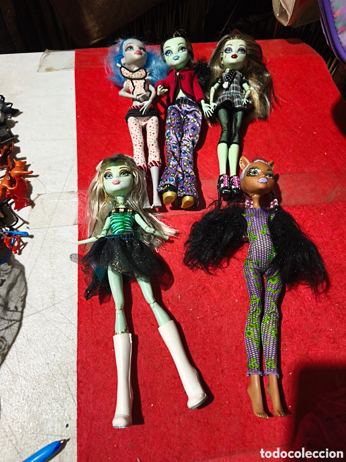 Mu&ntilde;ecas modernas: Lote mu&ntilde;ecas Monster High 2008