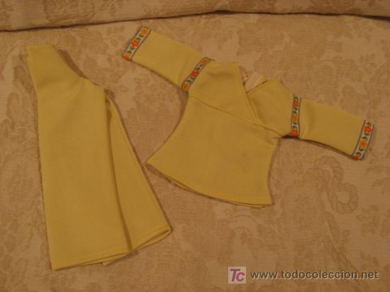 Mu&ntilde;ecas Nancy y Lucas: NANCY PIJAMA AMARILLO DE LOS 70 - Foto 1