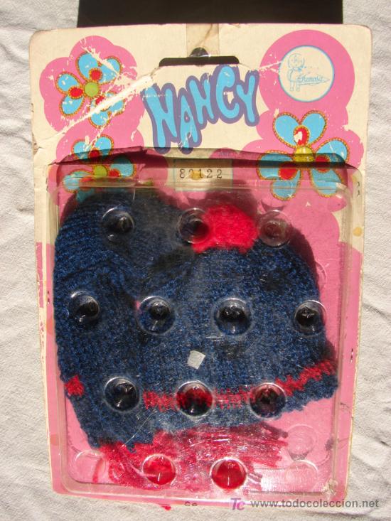 Mu&ntilde;ecas Nancy y Lucas: BlISTER CON GORRO Y BUFANDA AZUL NANCY - FAMOSA - Foto 1