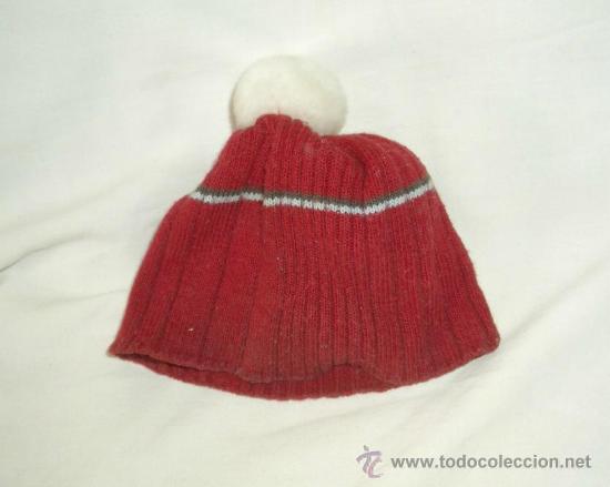 Mu&ntilde;ecas Nancy y Lucas: GORRO GRANATE DE NANCY(?) - Foto 1