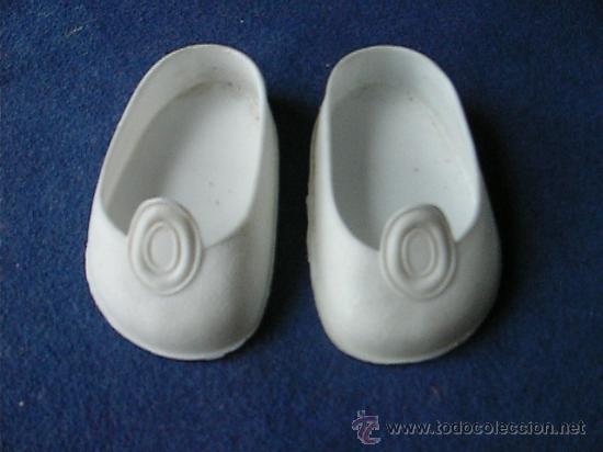 Mu&ntilde;ecas Nancy y Lucas: NANCY ZAPATOS BLANCOS DE BOTON - Foto 1