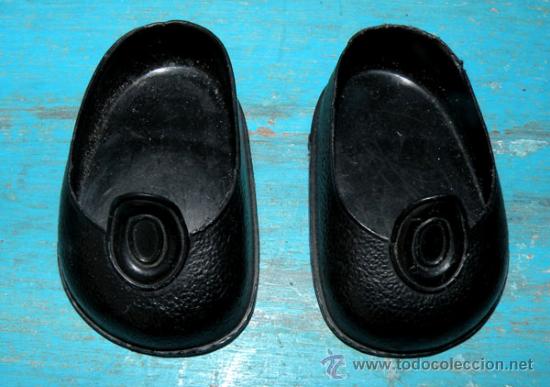 Mu&ntilde;ecas Nancy y Lucas: NANCY - ORIGINAL - ZAPATOS DE BOTON NEGROS - Foto 1