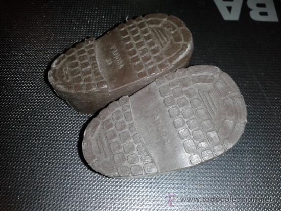 Mu&ntilde;ecas Nancy y Lucas: Par de zapatos marrones modelo 33 nancy - Foto 2