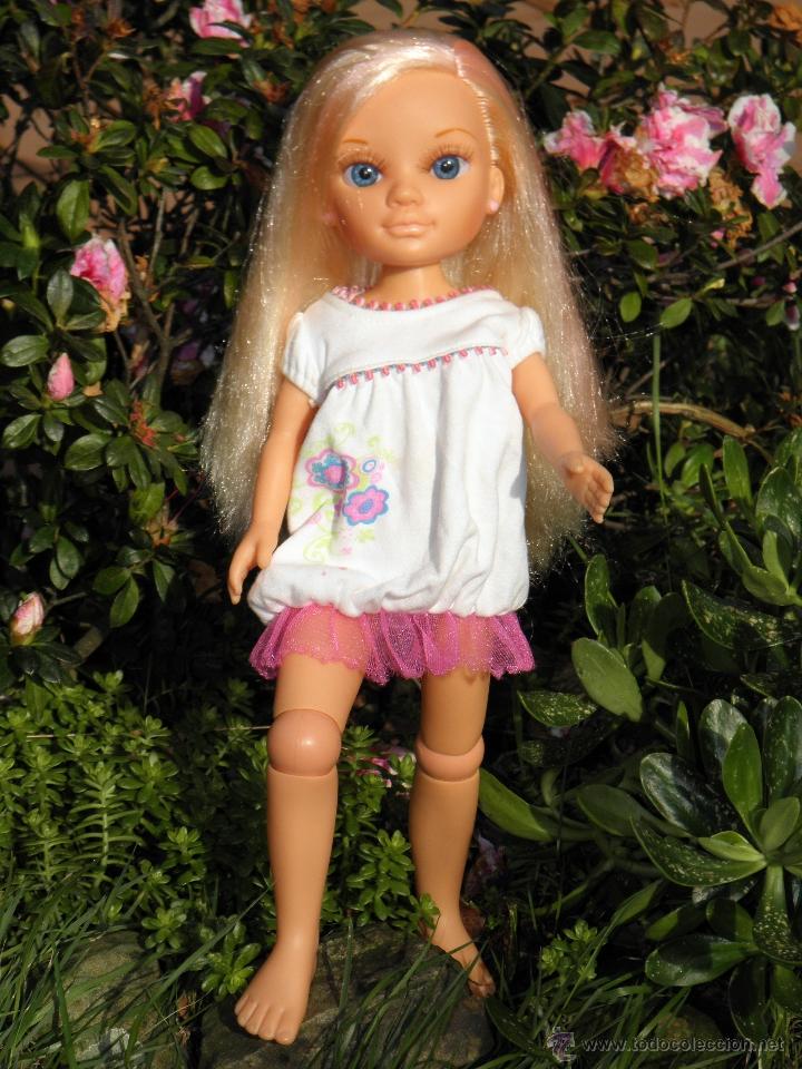 Mu&ntilde;ecas Nancy y Lucas: Mu&ntilde;eca Nancy New articulada de Famosa - Foto 3