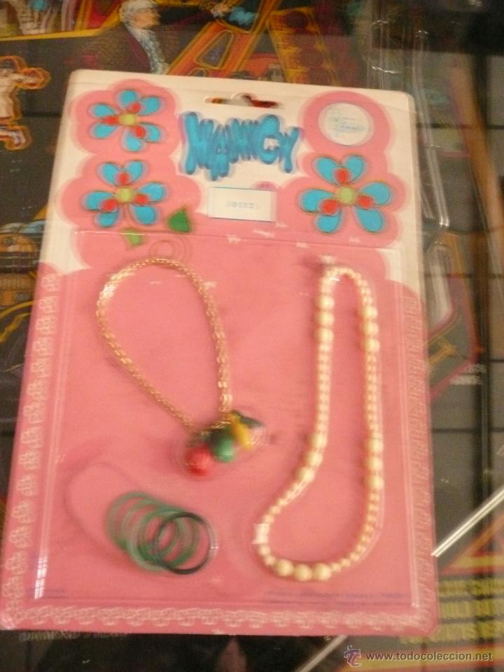 Mu&ntilde;ecas Nancy y Lucas: SET COLLARES NANCY EN BLISTER - Foto 1