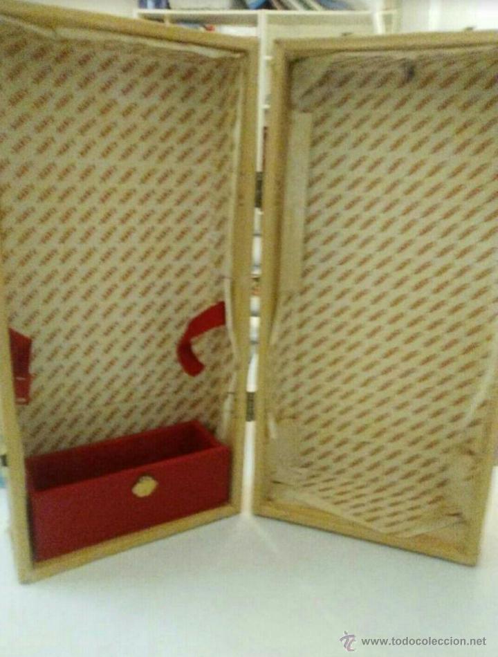Mu&ntilde;ecas Nancy y Lucas: Ba&uacute;l. Rojo nancy a&ntilde;os 70 - Foto 2