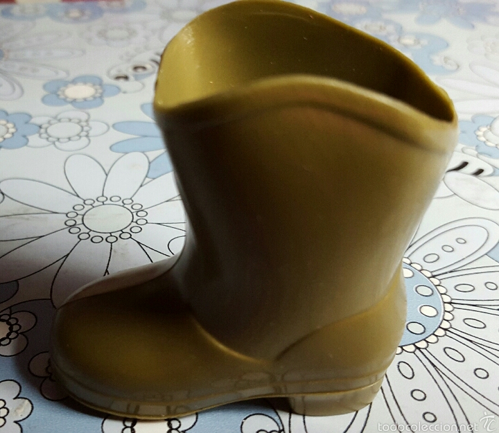 Mu&ntilde;ecas Nancy y Lucas: Bota derecha de nancy boutique - Foto 1