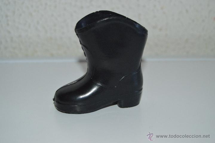 Mu&ntilde;ecas Nancy y Lucas: preciosa bota negra de mu&ntilde;eca nancy - Foto 4