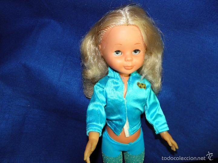 Mu&ntilde;ecas Nancy y Lucas: CHAQUETA AZUL DEL CONJUNTO ROCK DE MU&Ntilde;ECA NANCY - Foto 2