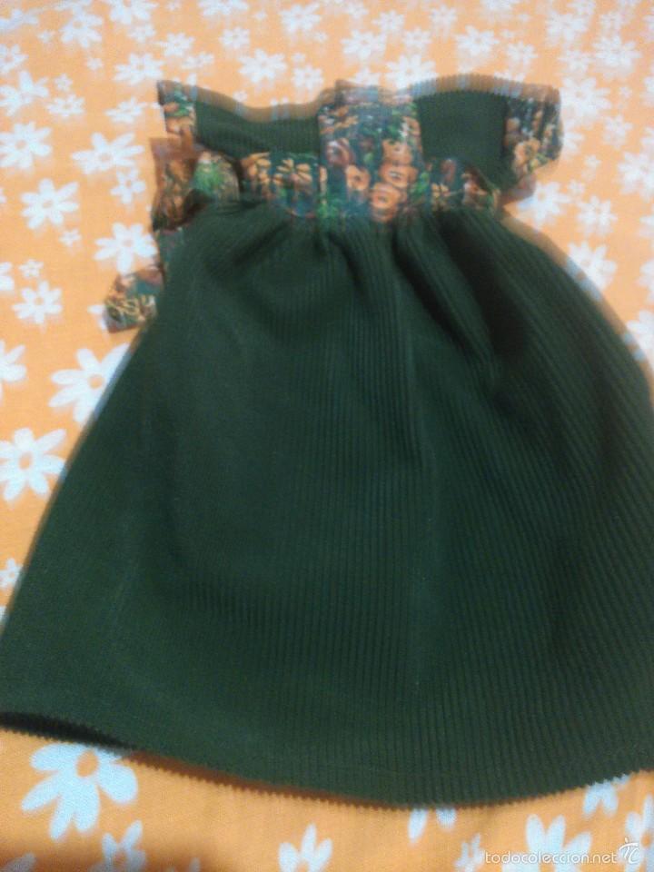 Mu&ntilde;ecas Nancy y Lucas: Vestido verde pana nancy - Foto 2