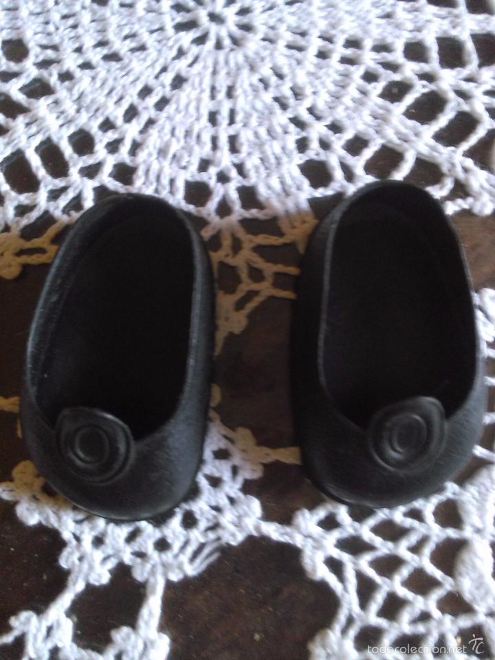 Mu&ntilde;ecas Nancy y Lucas: zapatos boton negros - Foto 1