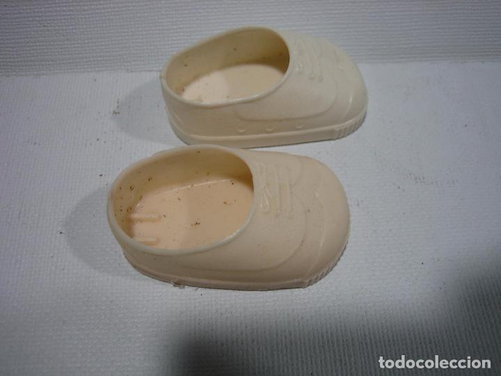 Mu&ntilde;ecas Nancy y Lucas: Complemento de mu&ntilde;eca Nancy a&ntilde;os 70. Zapatos blancos - Foto 2