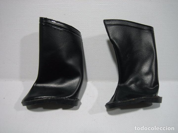 Mu&ntilde;ecas Nancy y Lucas: Complemento de mu&ntilde;eca Nancy a&ntilde;os 70. Botas negras - Foto 2