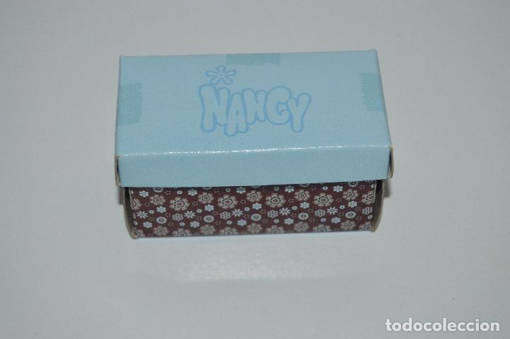 Mu&ntilde;ecas Nancy y Lucas: Caja de zapatos de mu&ntilde;eca Nancy moderna nancy new - Foto 1