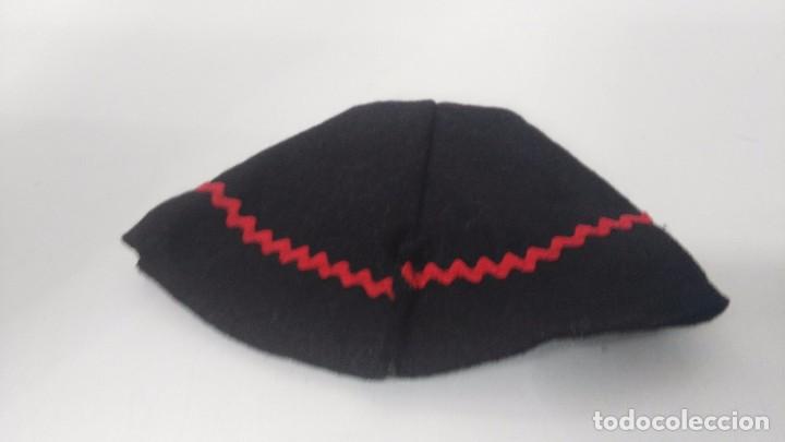 Mu&ntilde;ecas Nancy y Lucas: gorro DE NANCY FAMOSA - Foto 2