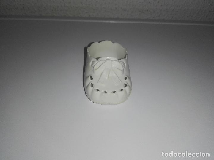 Mu&ntilde;ecas Nancy y Lucas: Zapato de mu&ntilde;eca tama&ntilde;o nenuco - Foto 1