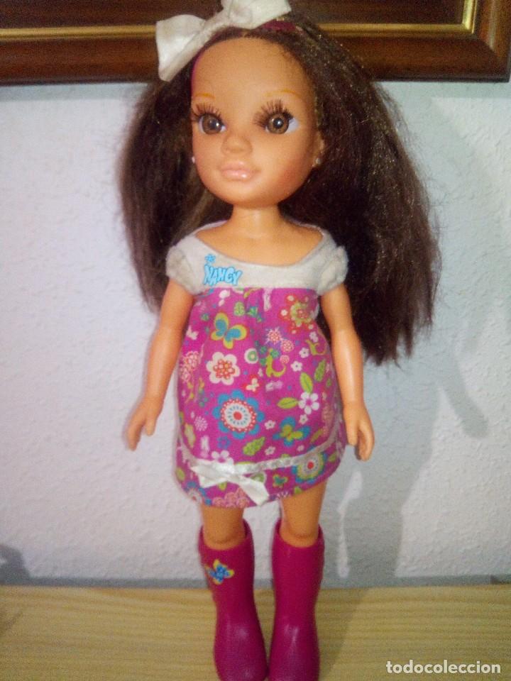 Mu&ntilde;ecas Nancy y Lucas: Nancy new morena completa botas rosas - Foto 3