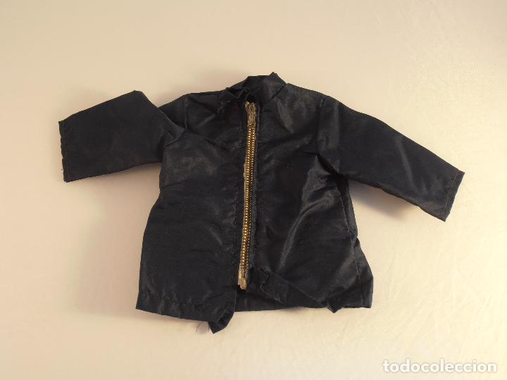 chaqueta negra tipo chubasquero, nancy original - Comprar Vestidos y  accesorios muñeca Nancy y Lucas en todocoleccion - 104901235