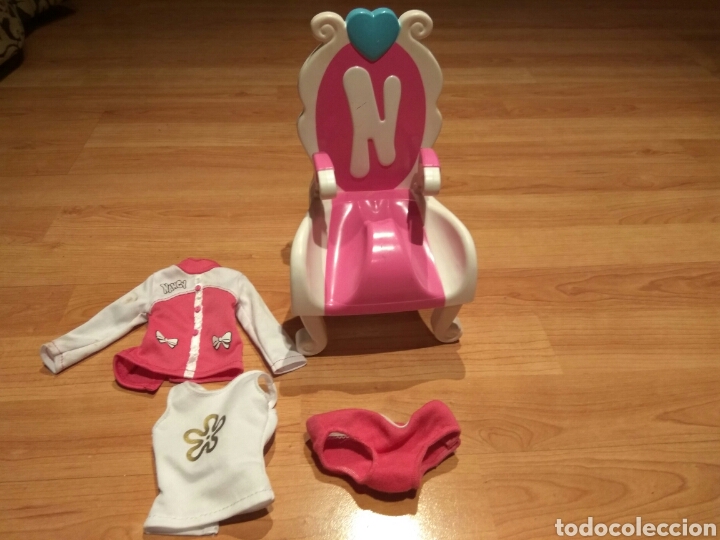 Mu&ntilde;ecas Nancy y Lucas: Mu&ntilde;eca nancy ropa y silla - Foto 2